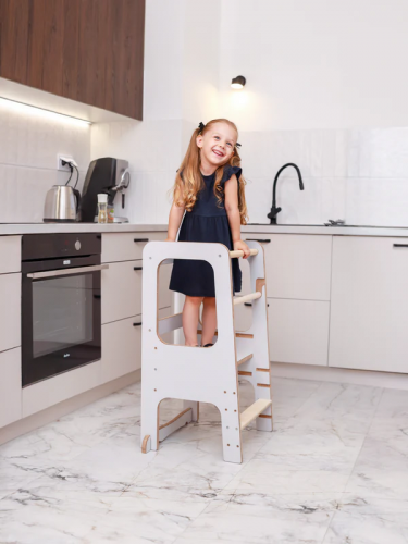 Aide de cuisine pour 2-3 enfants