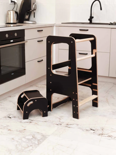 Aide de cuisine pour 2-3 enfants