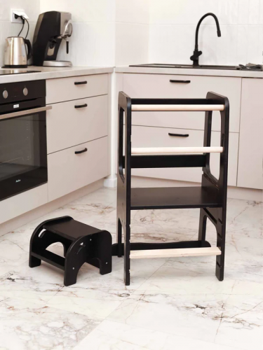 Aide de cuisine pour 2-3 enfants